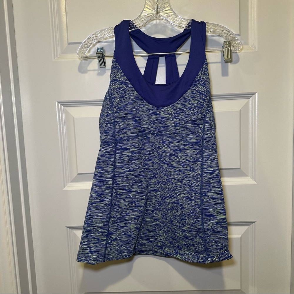 Road Runner Sports Blue Print V Neck Sleeveless Tank size M